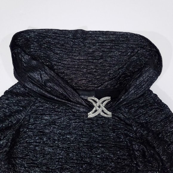 Frank Lyman 3/4-Sleeve Fancy & Cozy Shimmery Top - Picture 11 of 14